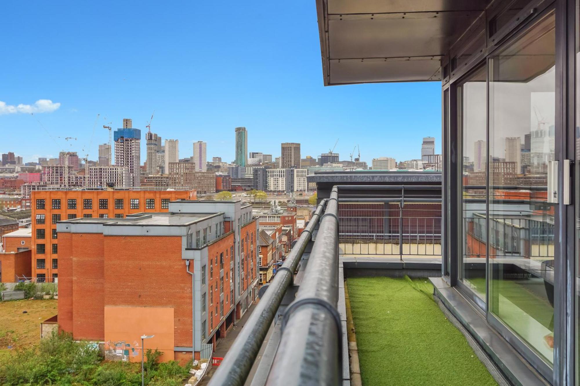 Penthouse - Amazing City Skyline Views - Free Parking - Balcony - Utilita Arena - New St Station - Bullring Shopping Birmingham Buitenkant foto